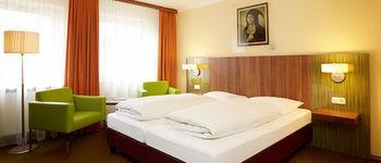 Hotel Lux